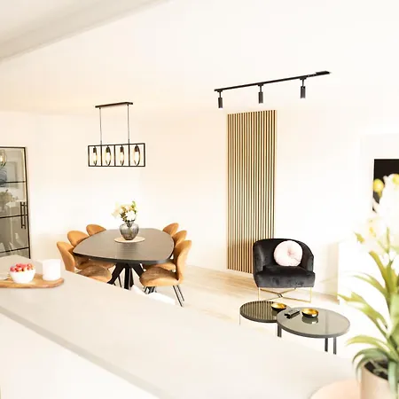 Apartamento Centre Bayview + Free Parking