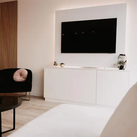 Apartment Centre Bayview + Free Parking