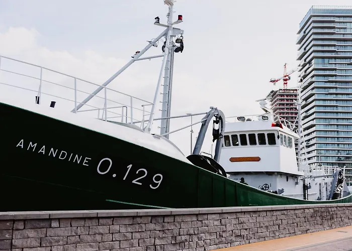 Centre Bayview + Free Parking Διαμέρισμα