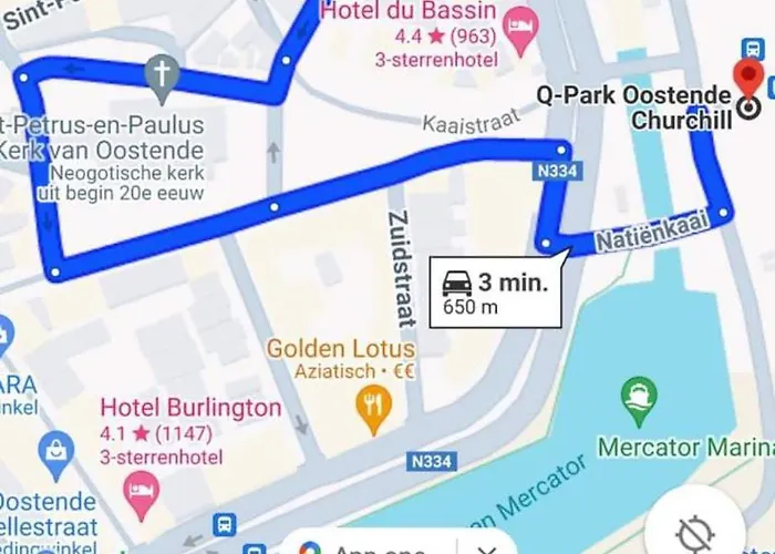 Centre Bayview + Free Parking