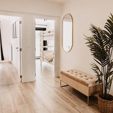 Centre Bayview + Free Parking Apartman Ostende