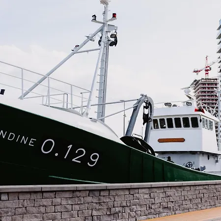 Centre Bayview + Free Parking דירה